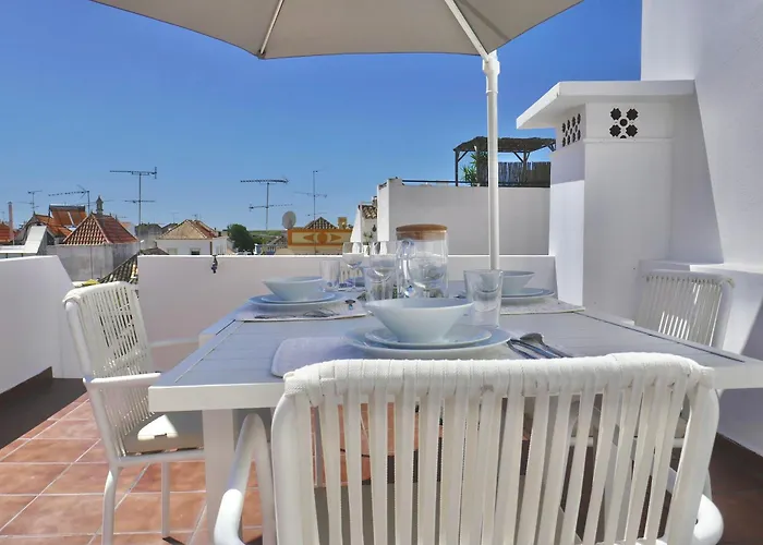Escape To A Terrace Over Tavira's History 度假居 塔维拉