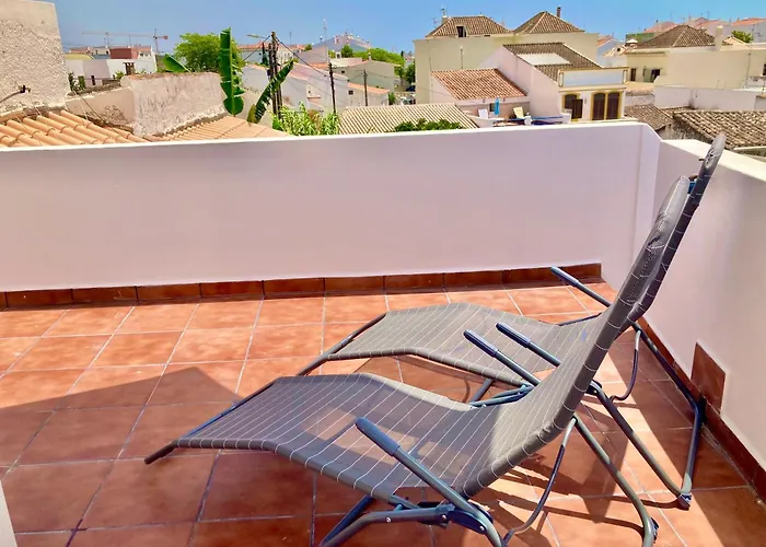 Escape To A Terrace Over Tavira's History 度假居 *